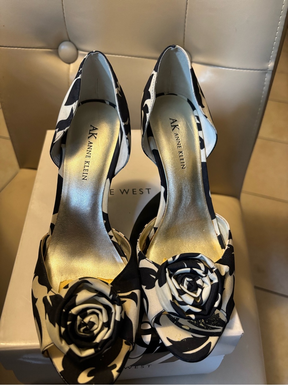 Anne Klein Black & White Floral Rosette Peep-Toe Heels